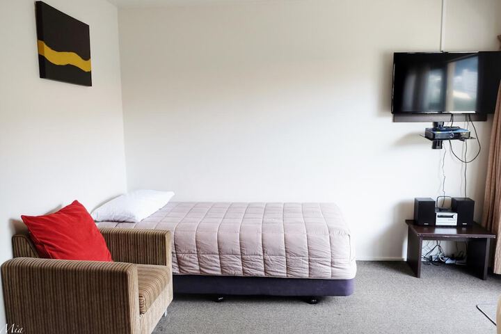 Room 10 of 55