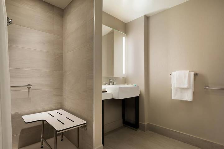 Bathroom shower
