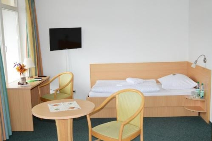 Room 3 of 13