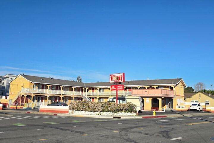 Hotel 16 of 17