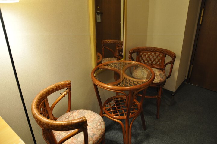 Room 15 of 49