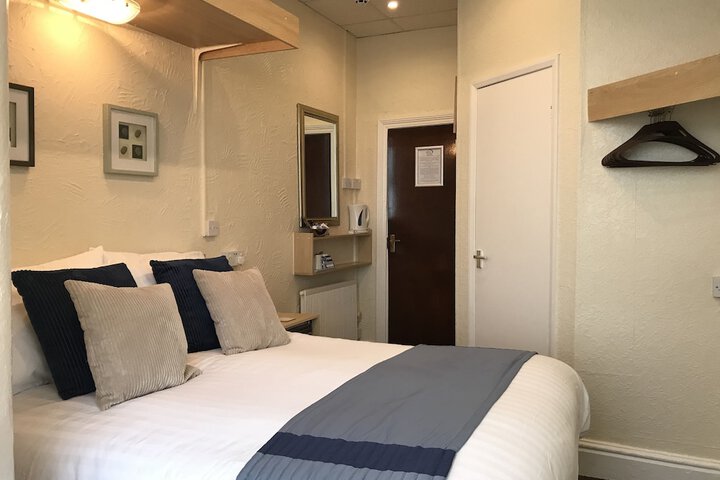 Room 47 of 101