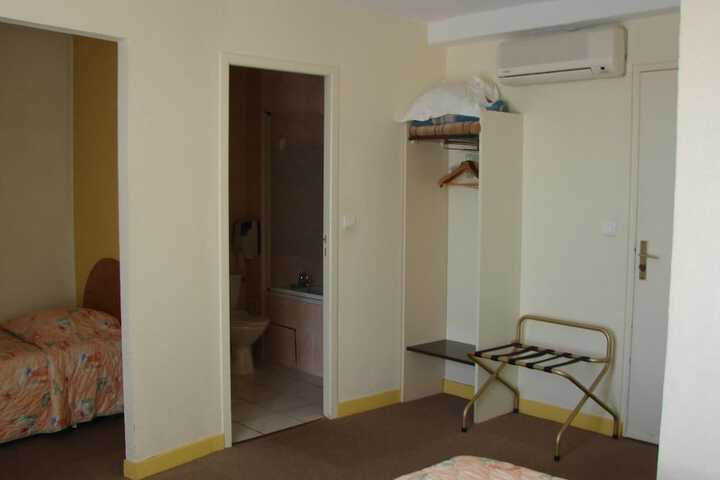 Room 30 of 43
