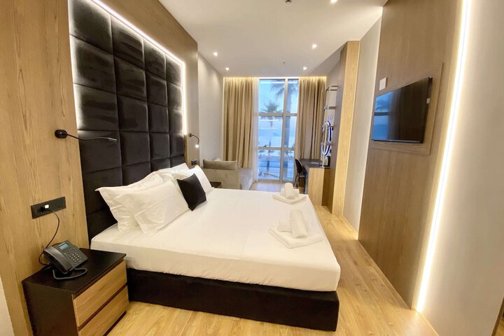 Room 18 of 71