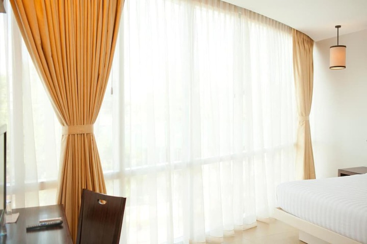 Room 15 of 36