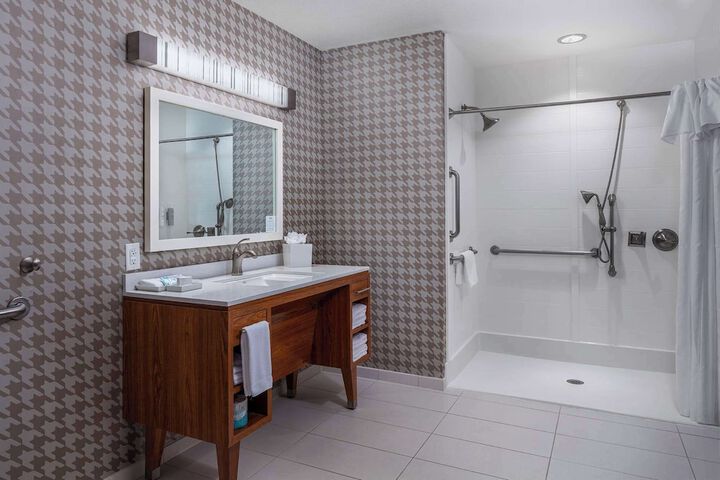 Bathroom shower