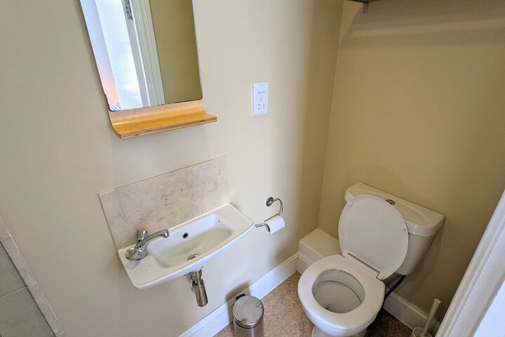 Room 106 of 117