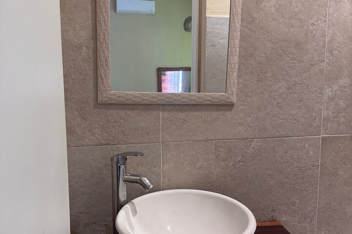 Room 19 of 29