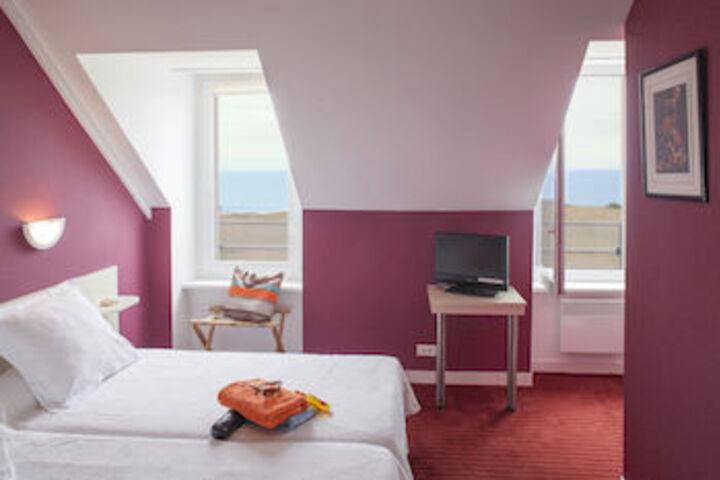 Room 7 of 14