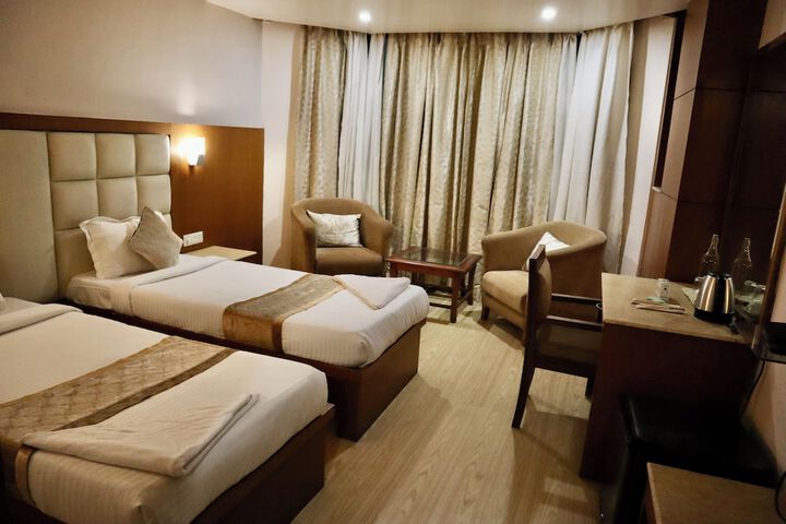 Room 4 of 19