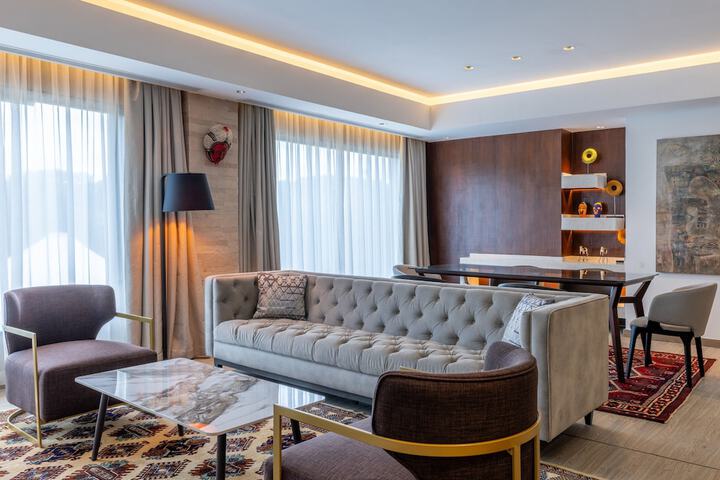 Room 32 of 86