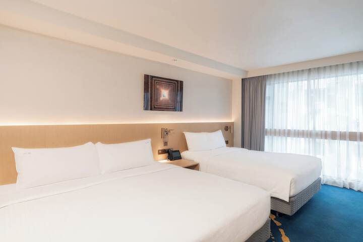 Room 29 of 90
