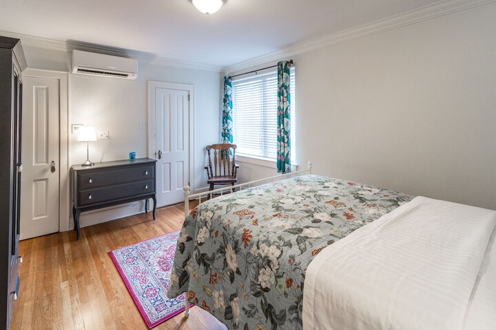 Room 16 of 52