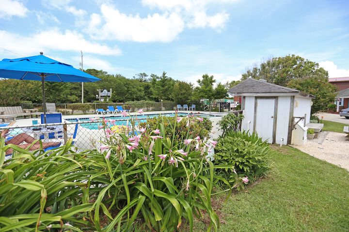 Photo of Cape Pines Motel Pool