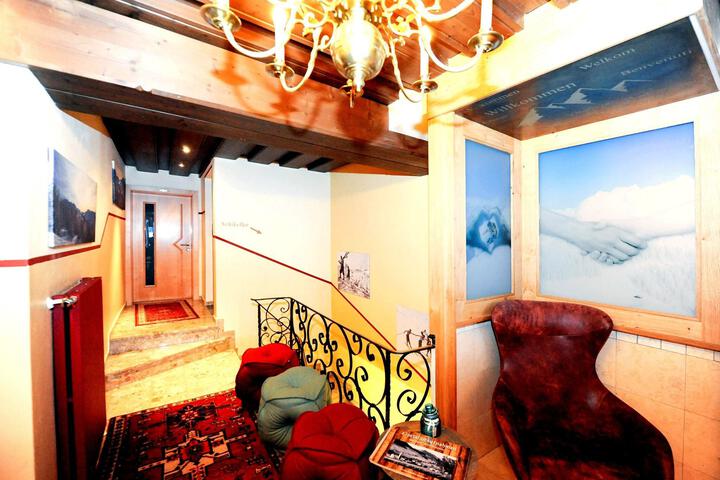 Hotel Interior 78 of 161