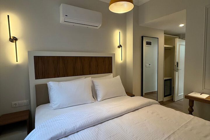 Room 51 of 126