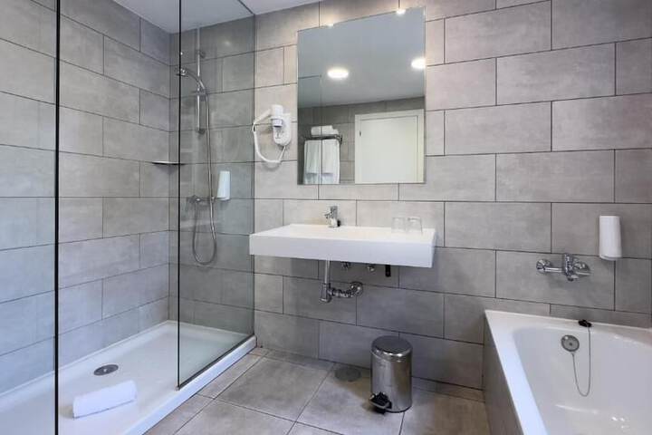 Clean Restrooms