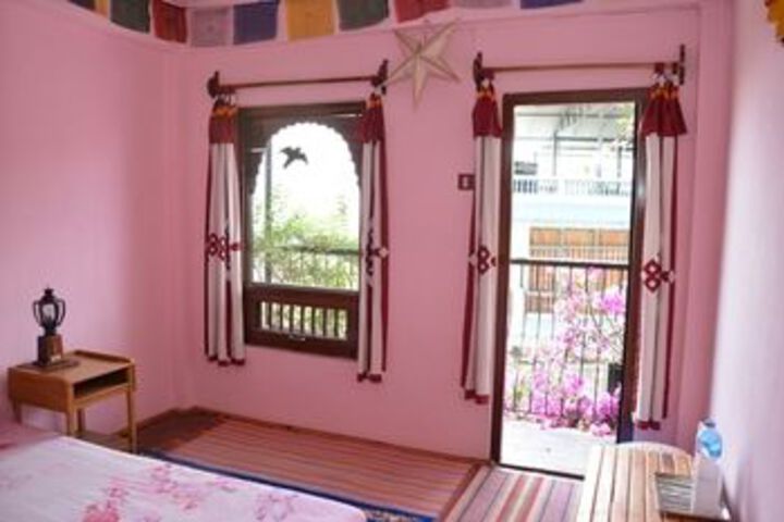 Room 9 of 24