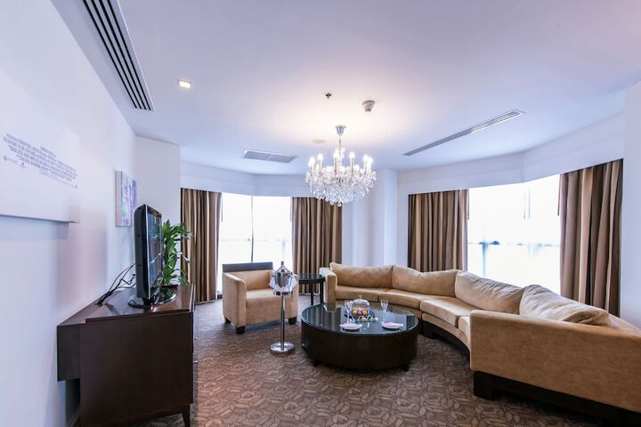 Room 21 of 206