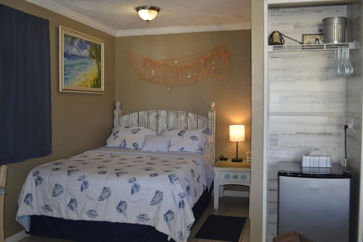 Room 8 of 50