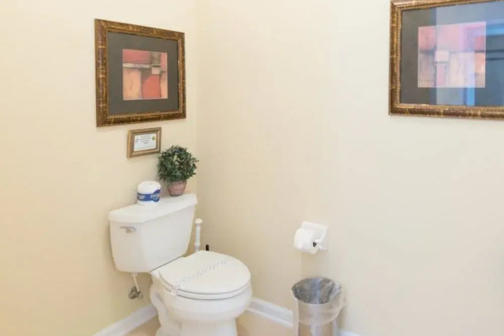 Room 8 of 30