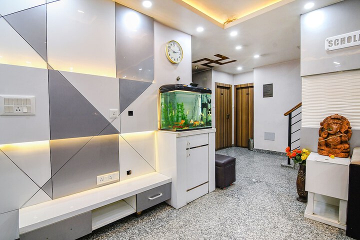 Hotel Interior 2 of 27