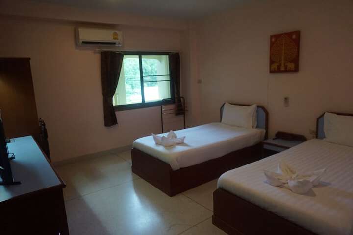 Room 25 of 50