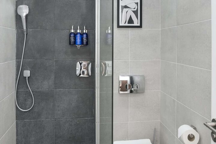 Room 59 of 133