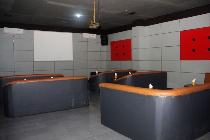 Room 16 of 26