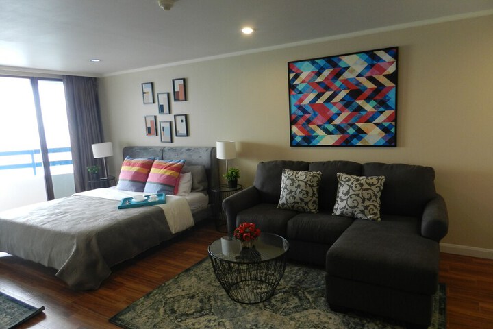 Room 33 of 259
