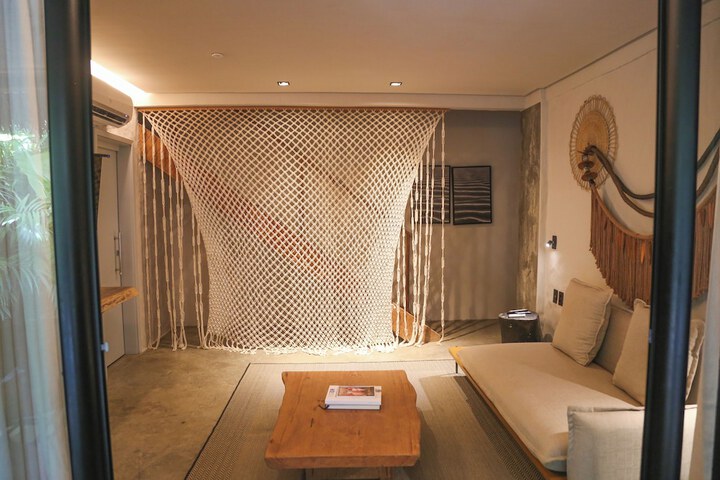 Room 43 of 110