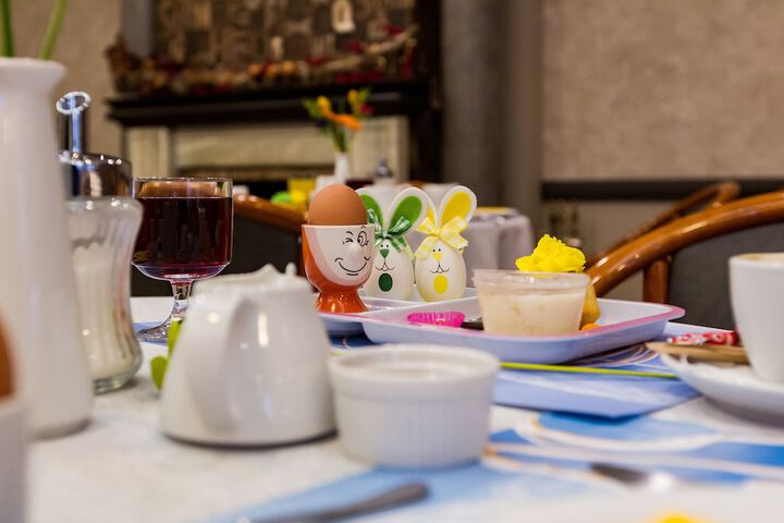 Breakfast/Coffee Service 40 of 84