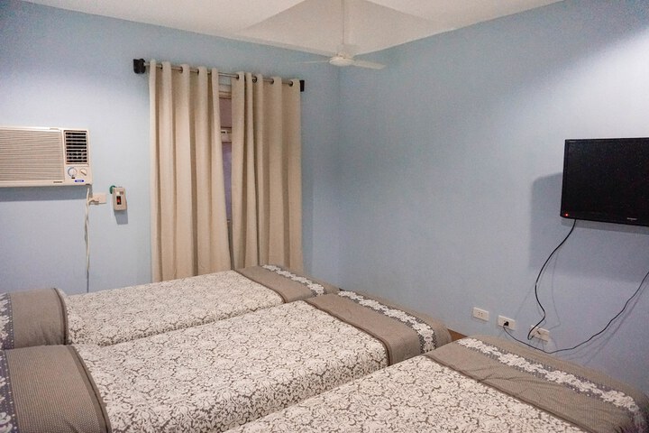 Room 14 of 37