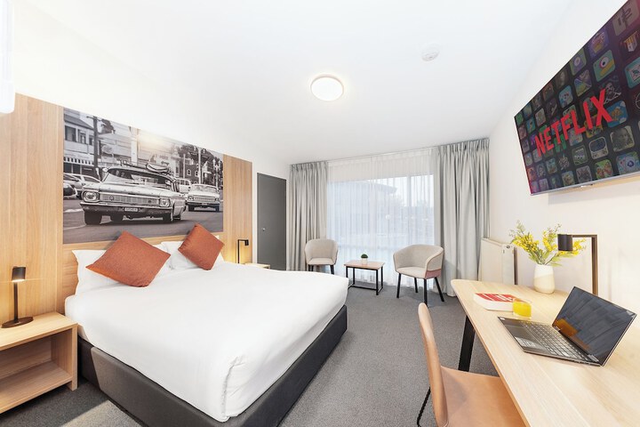 Room 7 of 22