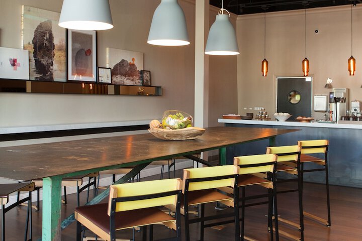 Breakfast area