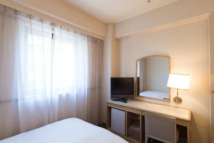 Room 49 of 99