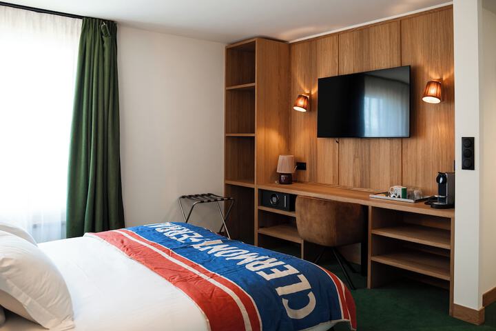 Room 11 of 71