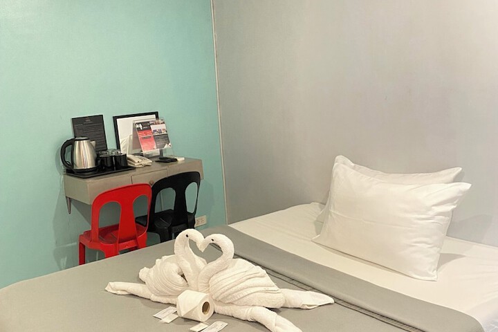 Room 13 of 15