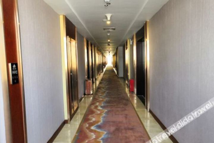Hotel Interior 5 of 12