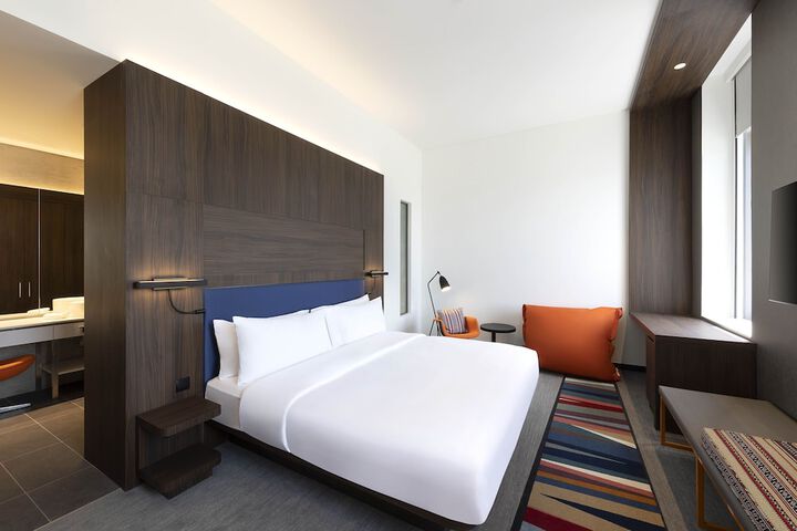 Room 7 of 41