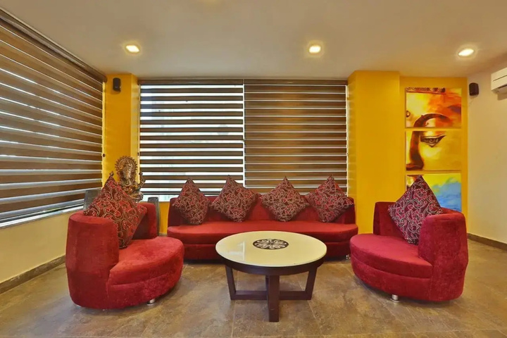 Room 2 of 4