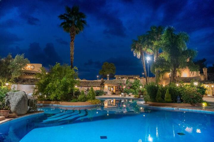 Hotel Porto Pirgos