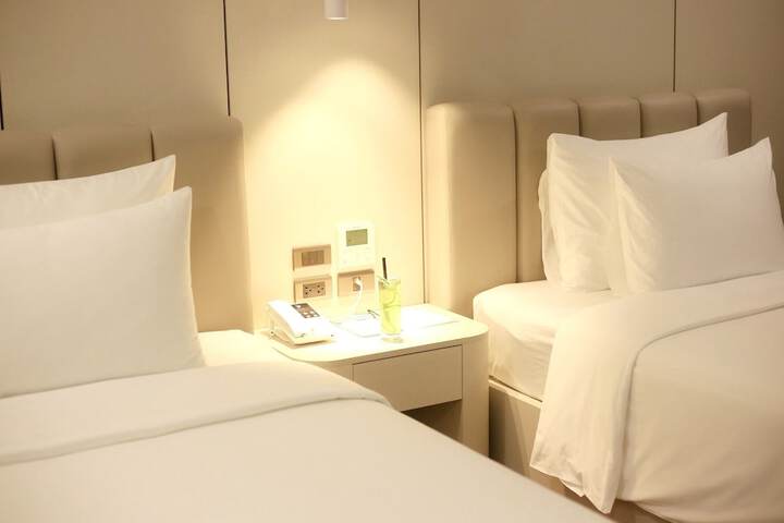 Room 29 of 50