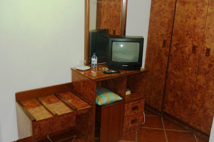Room 15 of 30