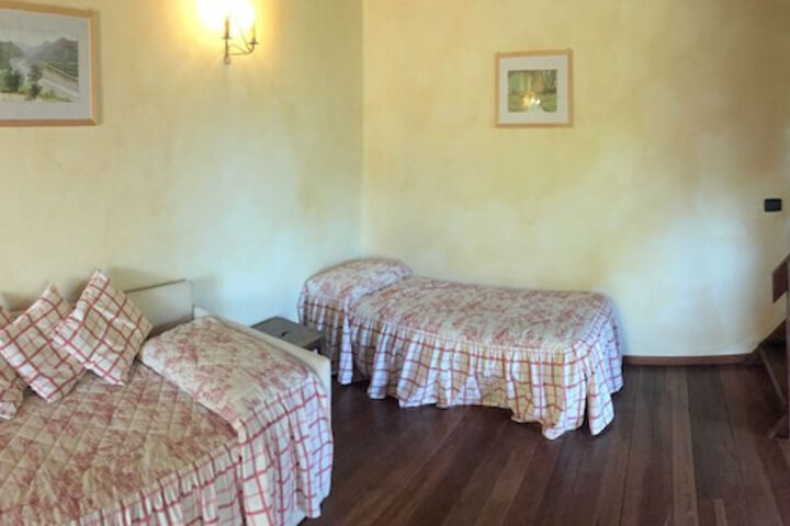Room 9 of 50