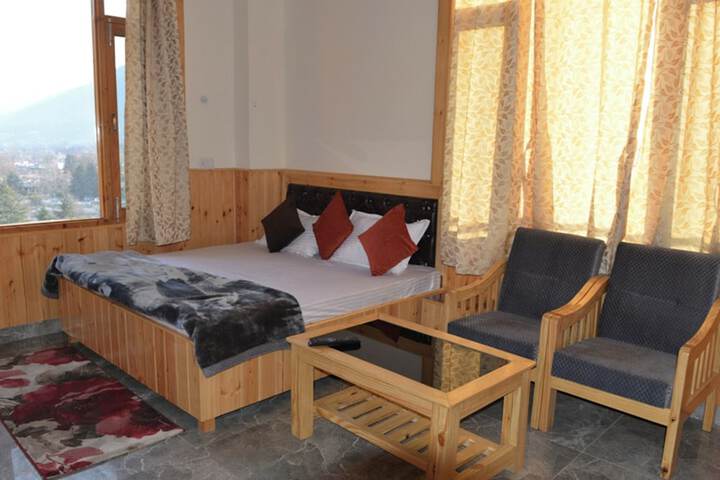 Room 5 of 19