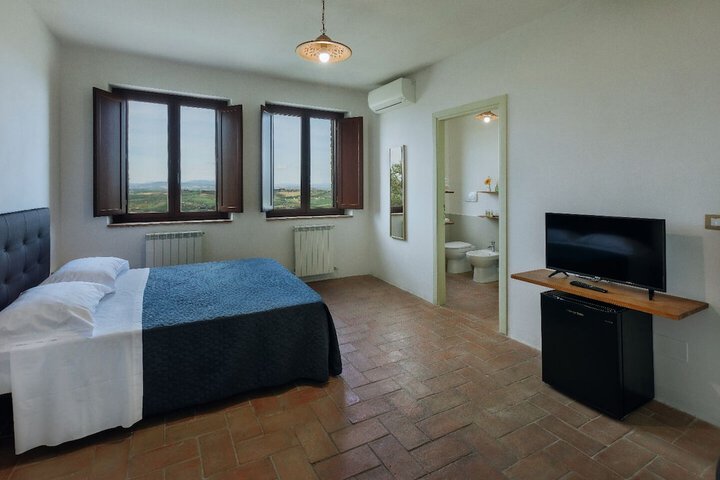 Room 5 of 19