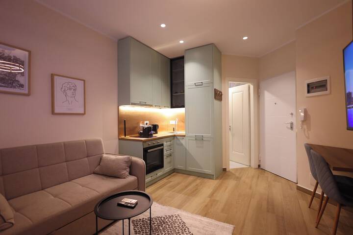 Room 98 of 162