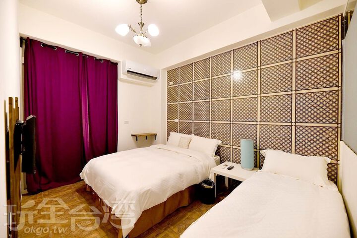 Room 44 of 86