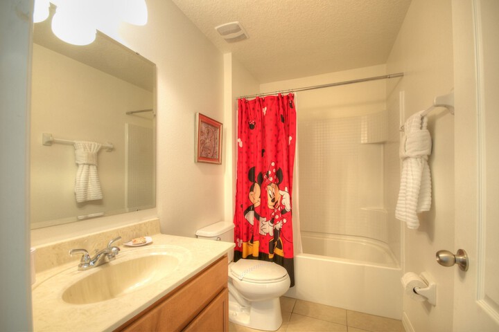 Room 15 of 28